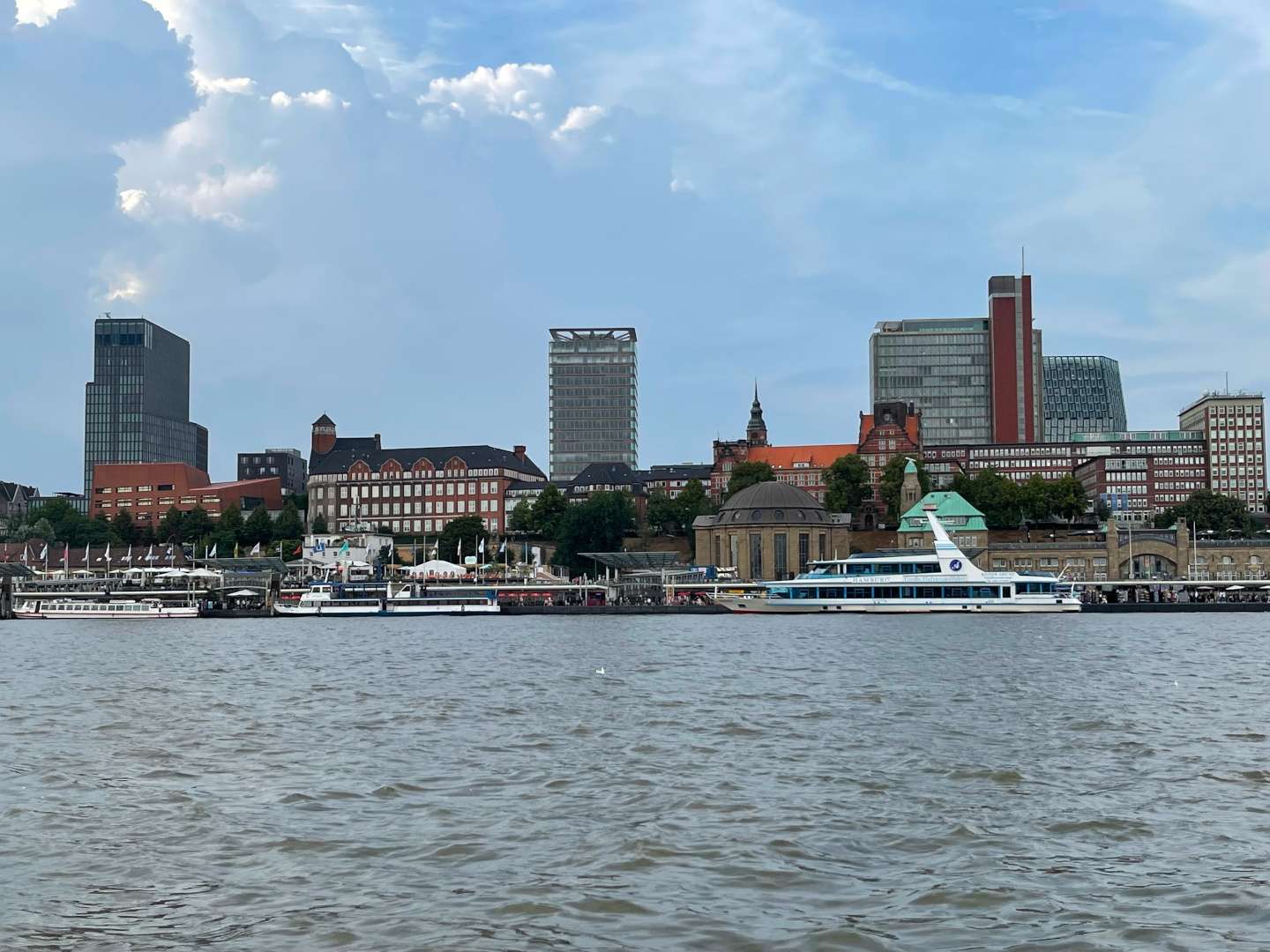 vista de Hamburgo desde el rio